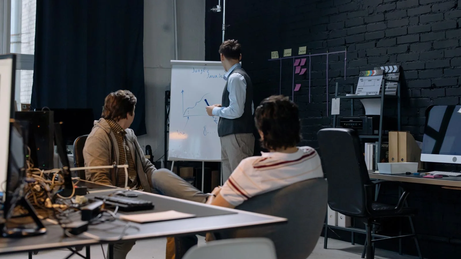 DIY PR for Startups: 8 Plays With No Budget