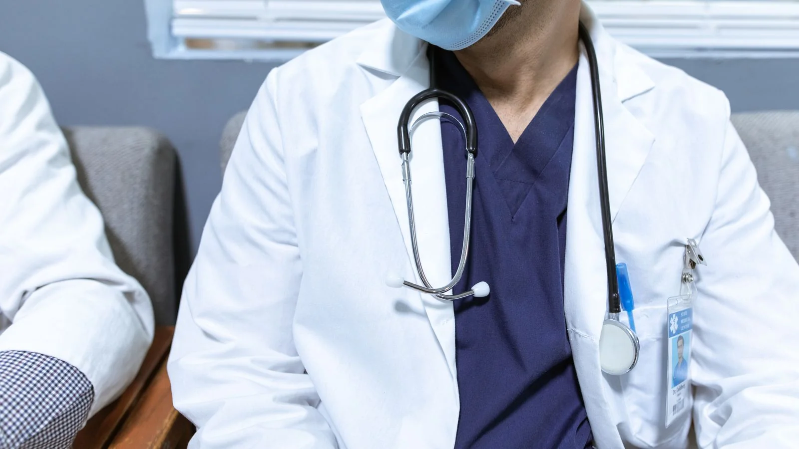 Google Knowledge Panel for Doctors (The 6-Signal Path)