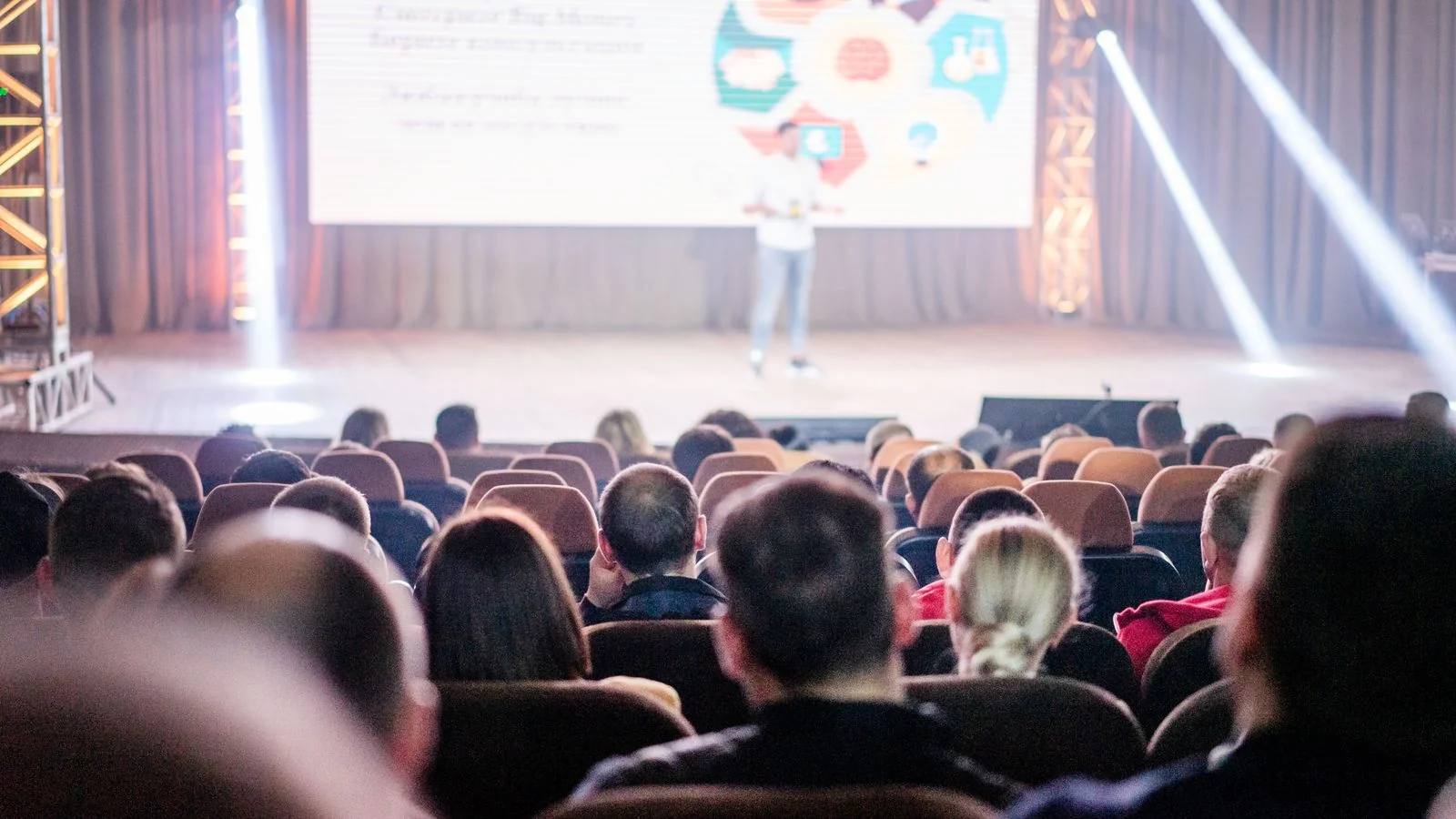 How to Build a Media Presence (7 Compounding Moves)