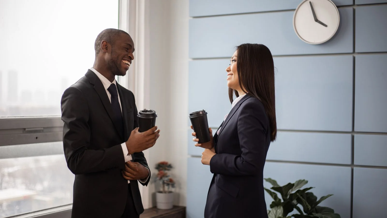 A quick reply on a phone during a coffee break, the responsiveness reporters remember