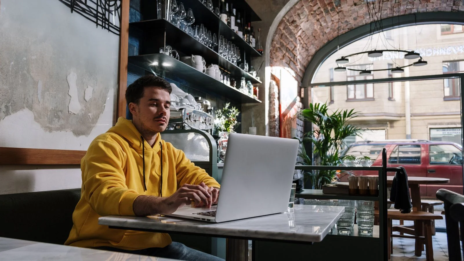 How to Do PR on a Zero Dollar Budget (9 Moves)