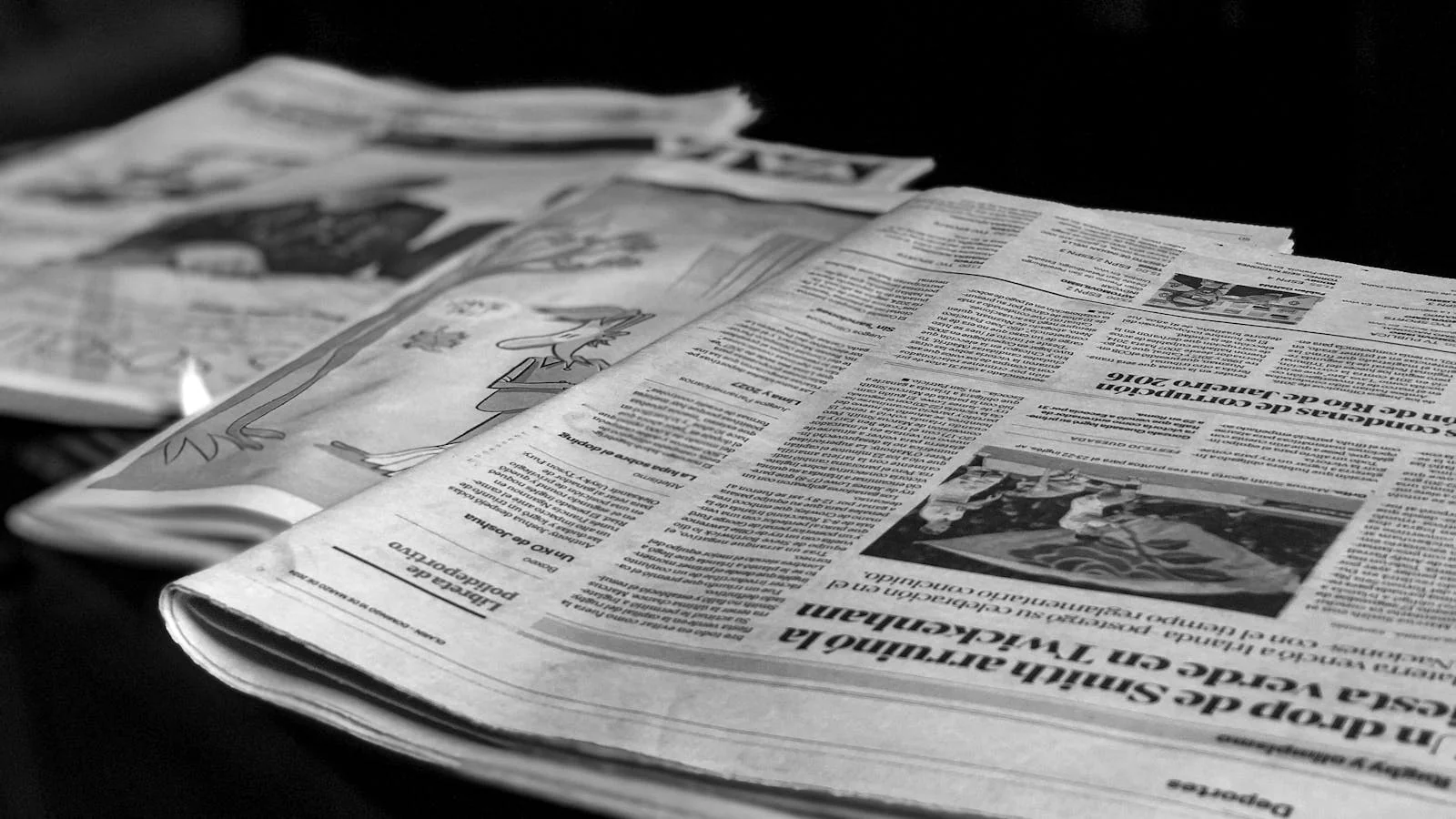 Newspaper Feature Article: 6 Pitches Editors Actually Run