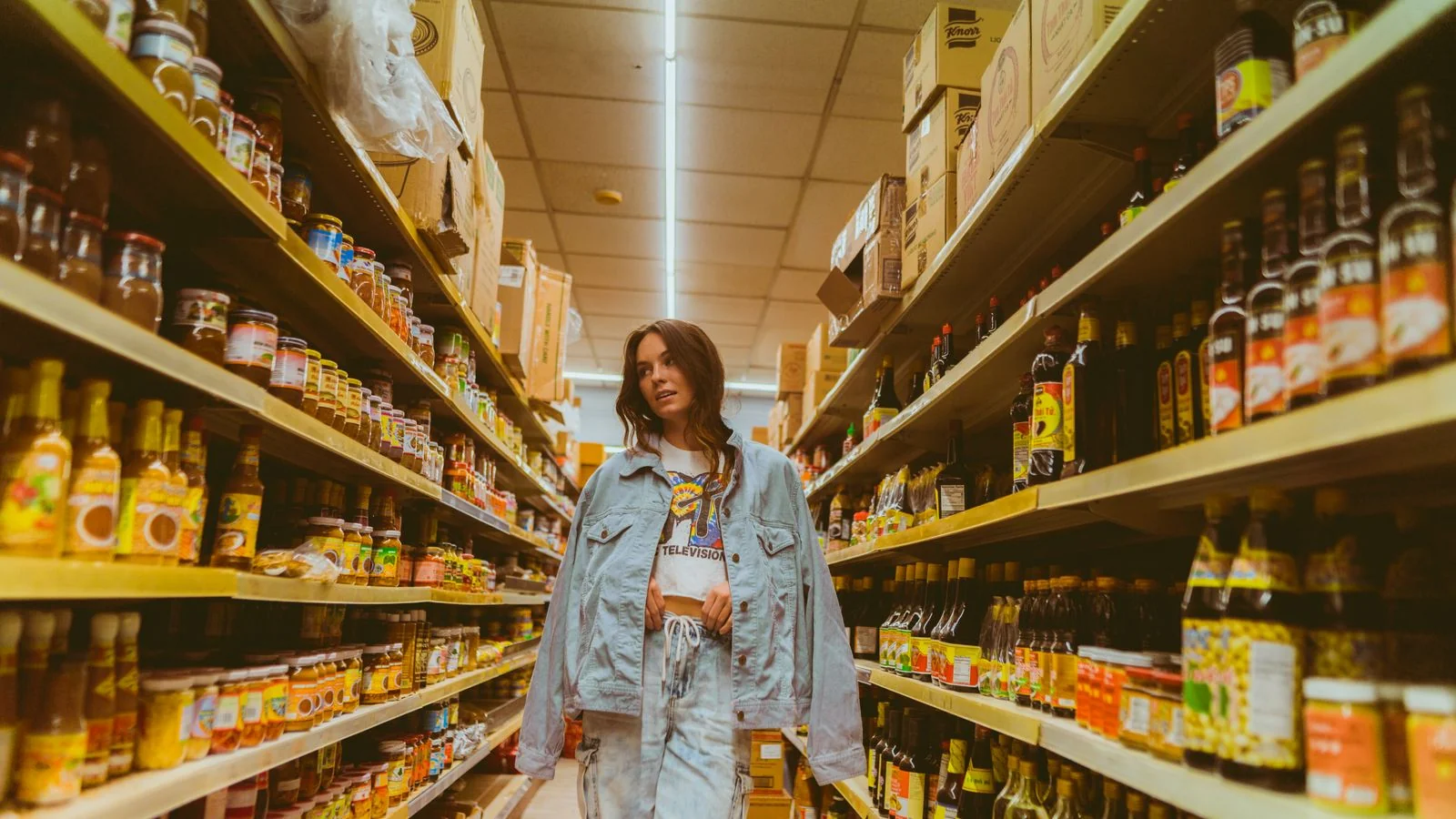 How to Get Featured in Retail Dive (5 Pitches That Land)