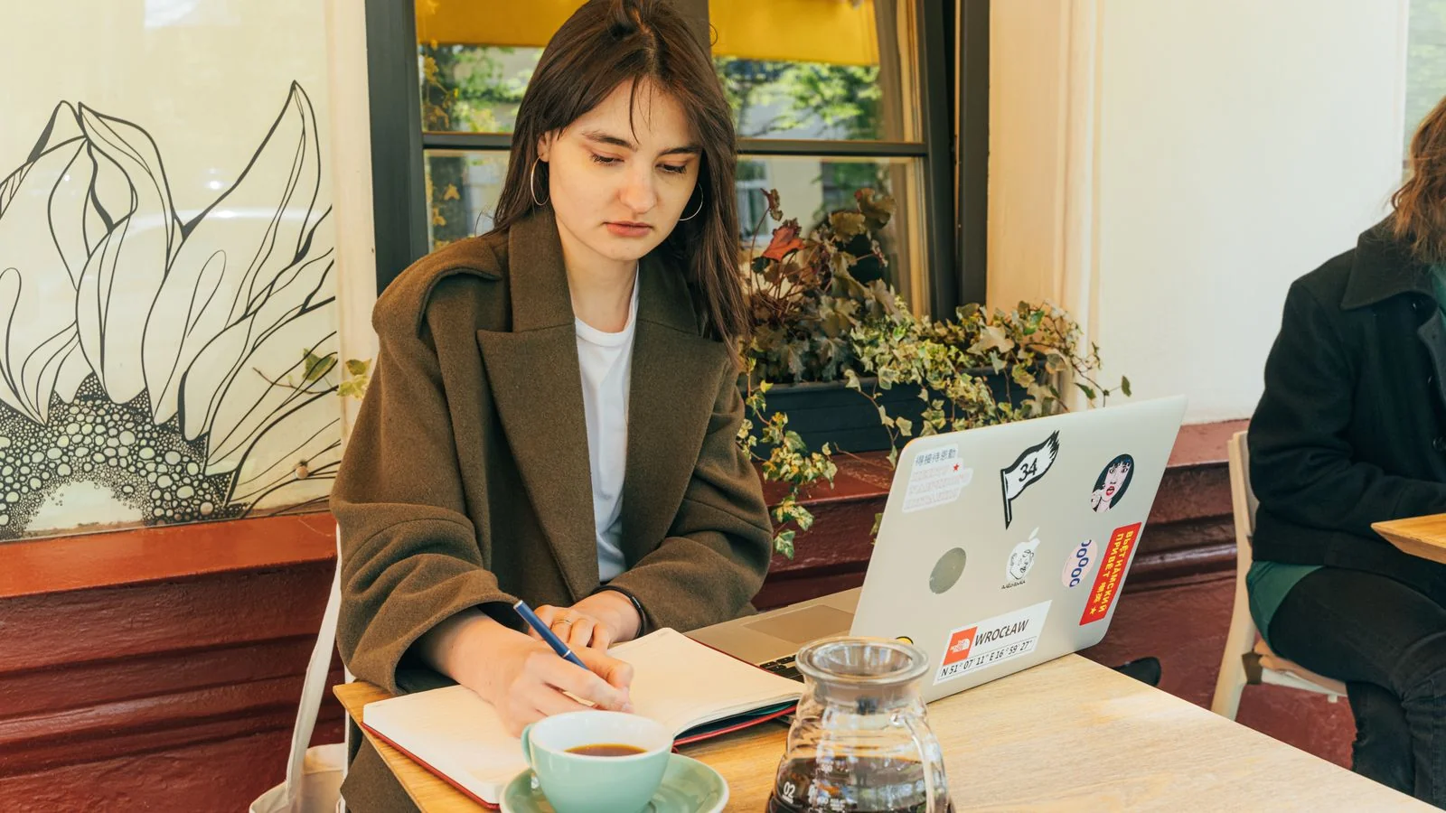 How to Get Featured in The Daily Beast (5 Pitches)