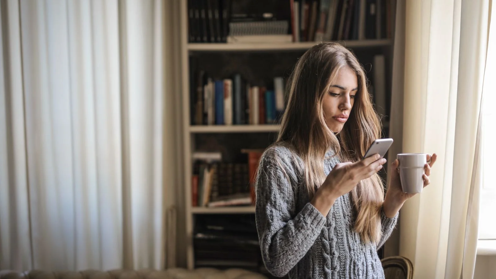 How to Get Featured in the Skimm (For Consumer Brands)
