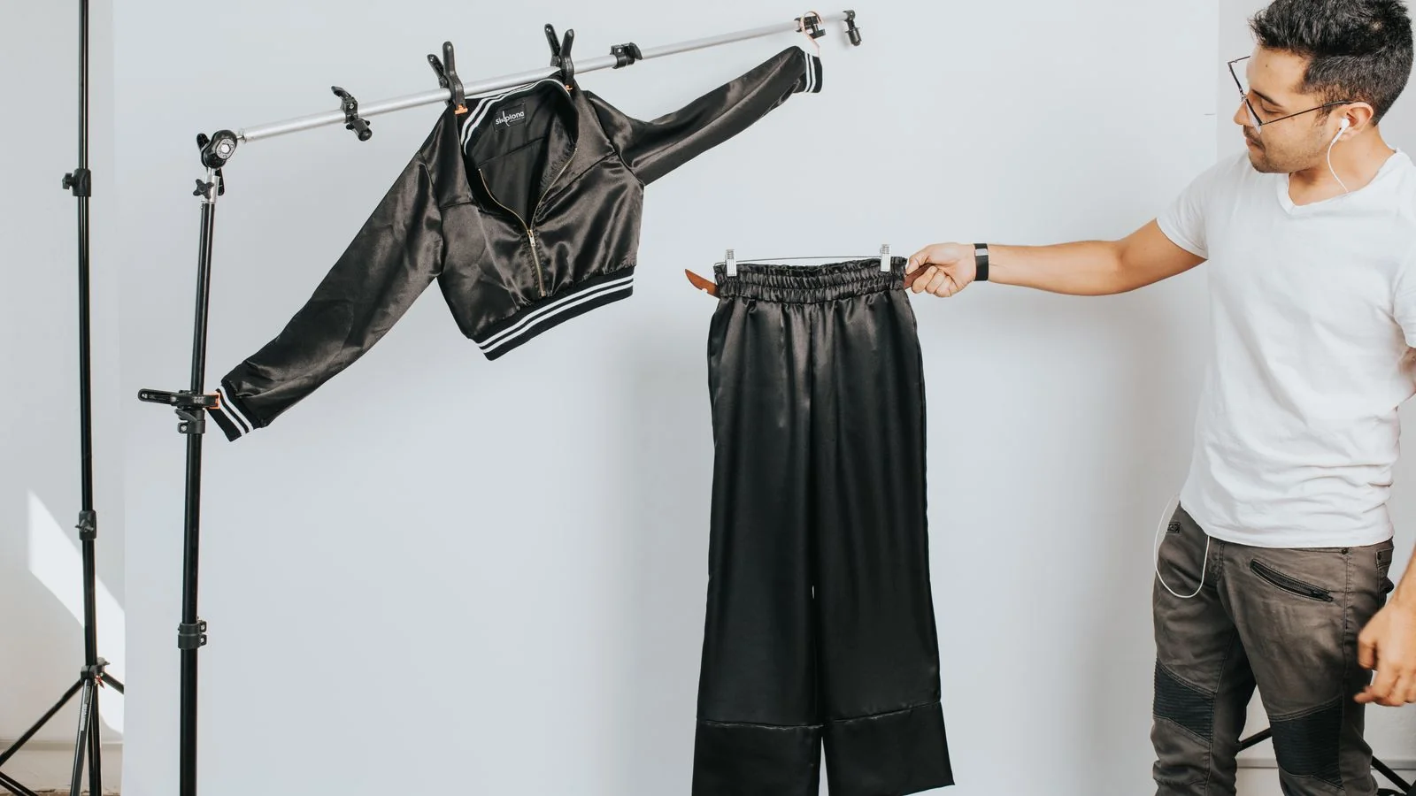 How to Get Featured in Who What Wear (6 Real Routes)