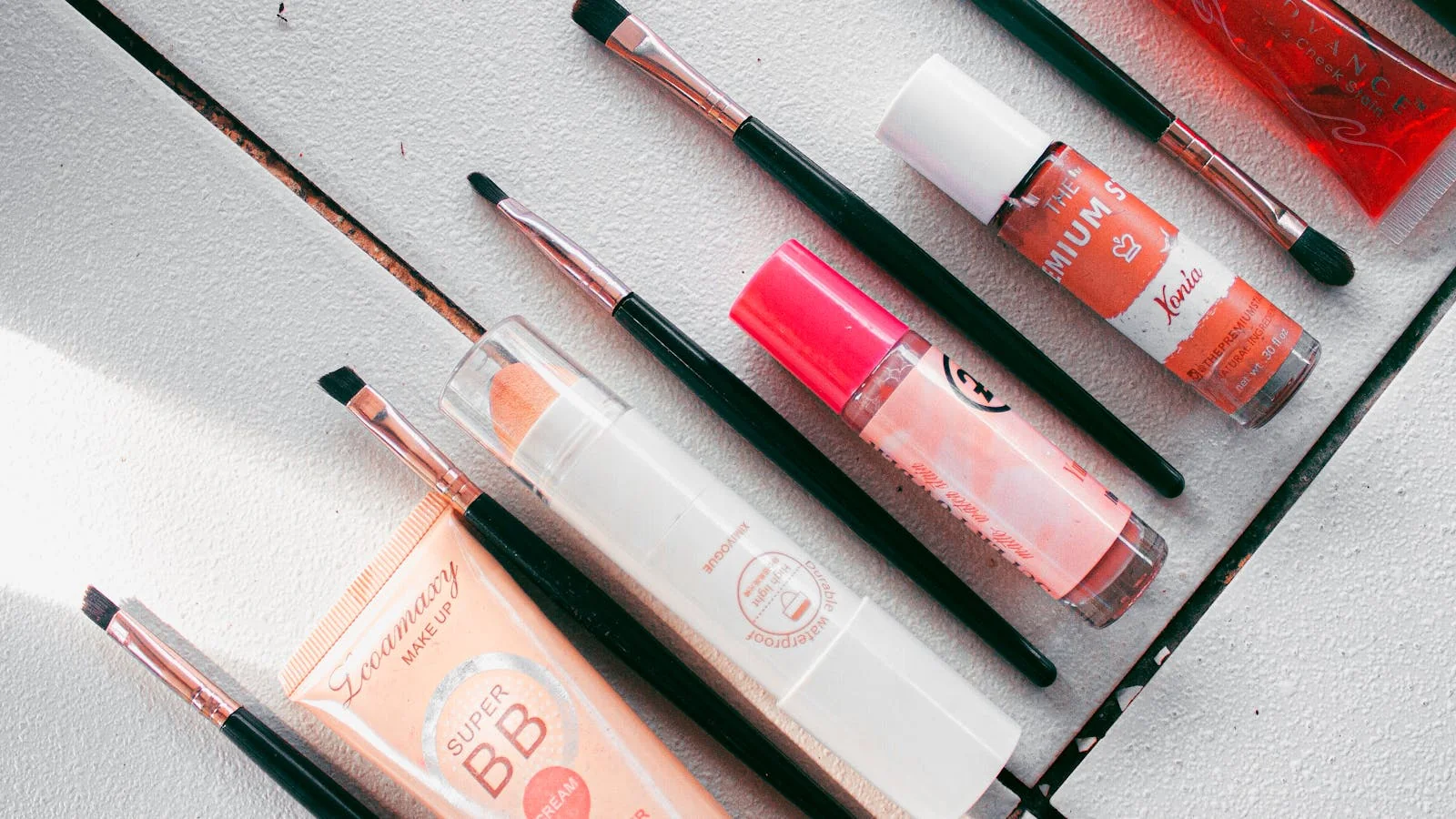 How to Get Beauty Brand Press (7 Editor Plays)