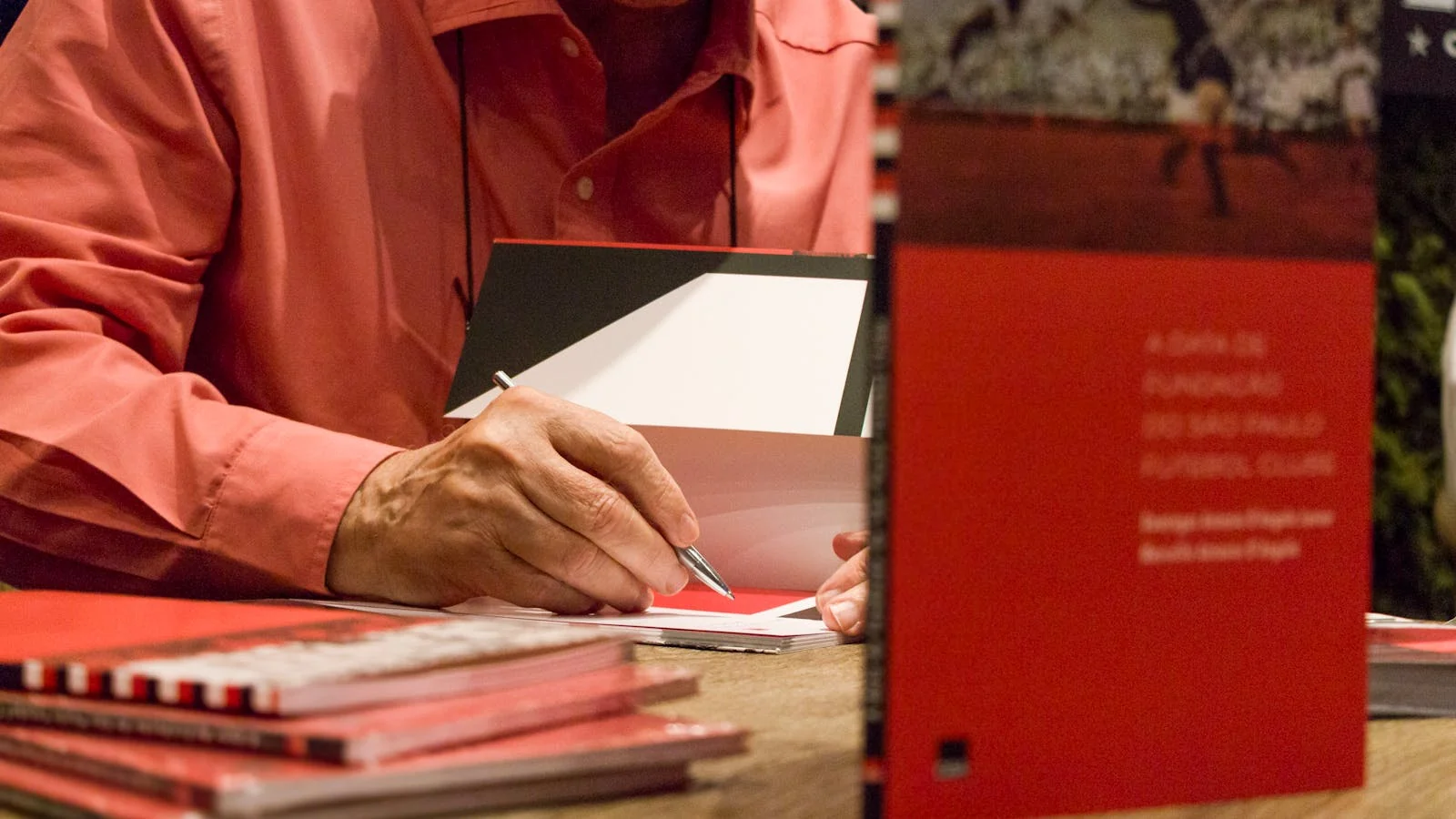 Book Launch Press Coverage: 7 Pitches Editors Open in 2026