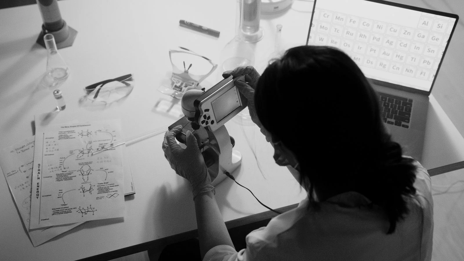 How to Publish in MIT Technology Review (5-Step Playbook)