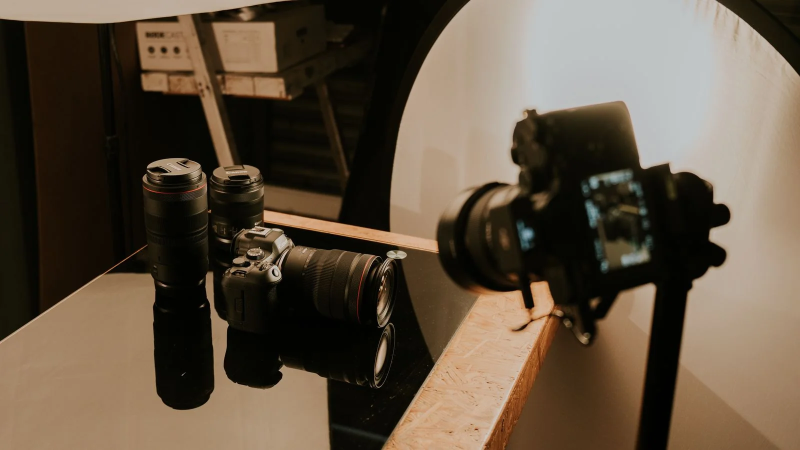Camera and lighting set up in a studio, the formats Vox builds around explanation