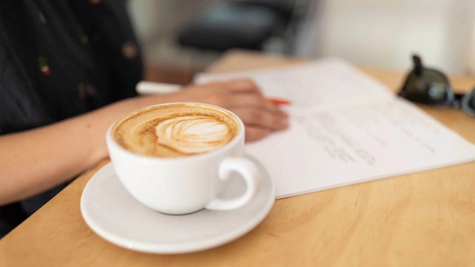 How to Write for the HubSpot Blog (What's Open in 2026)