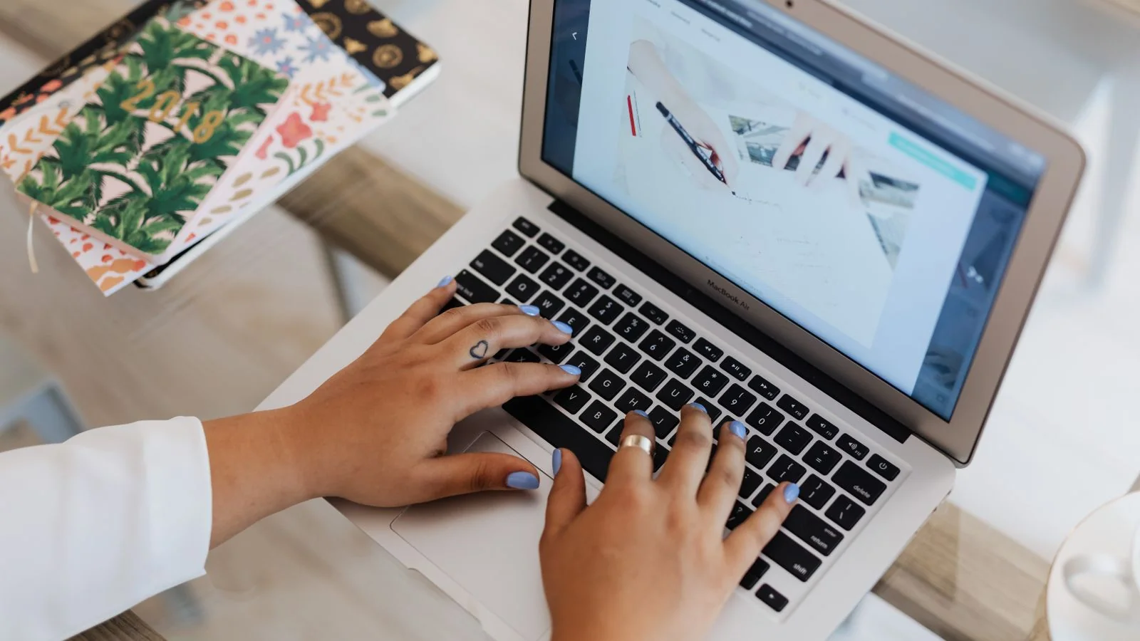 Roundup Posts That Get Links (7-Step Playbook)