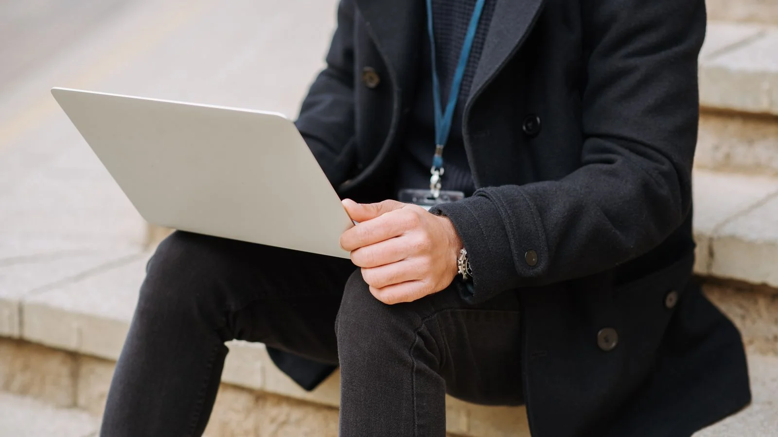 LinkedIn Premium vs Sales Navigator for Founders (2026)