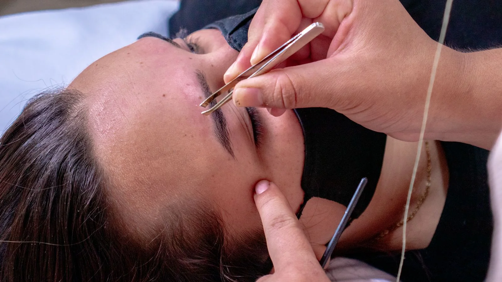 Personal Branding for Brow Bars (7 Moves That Book Out)