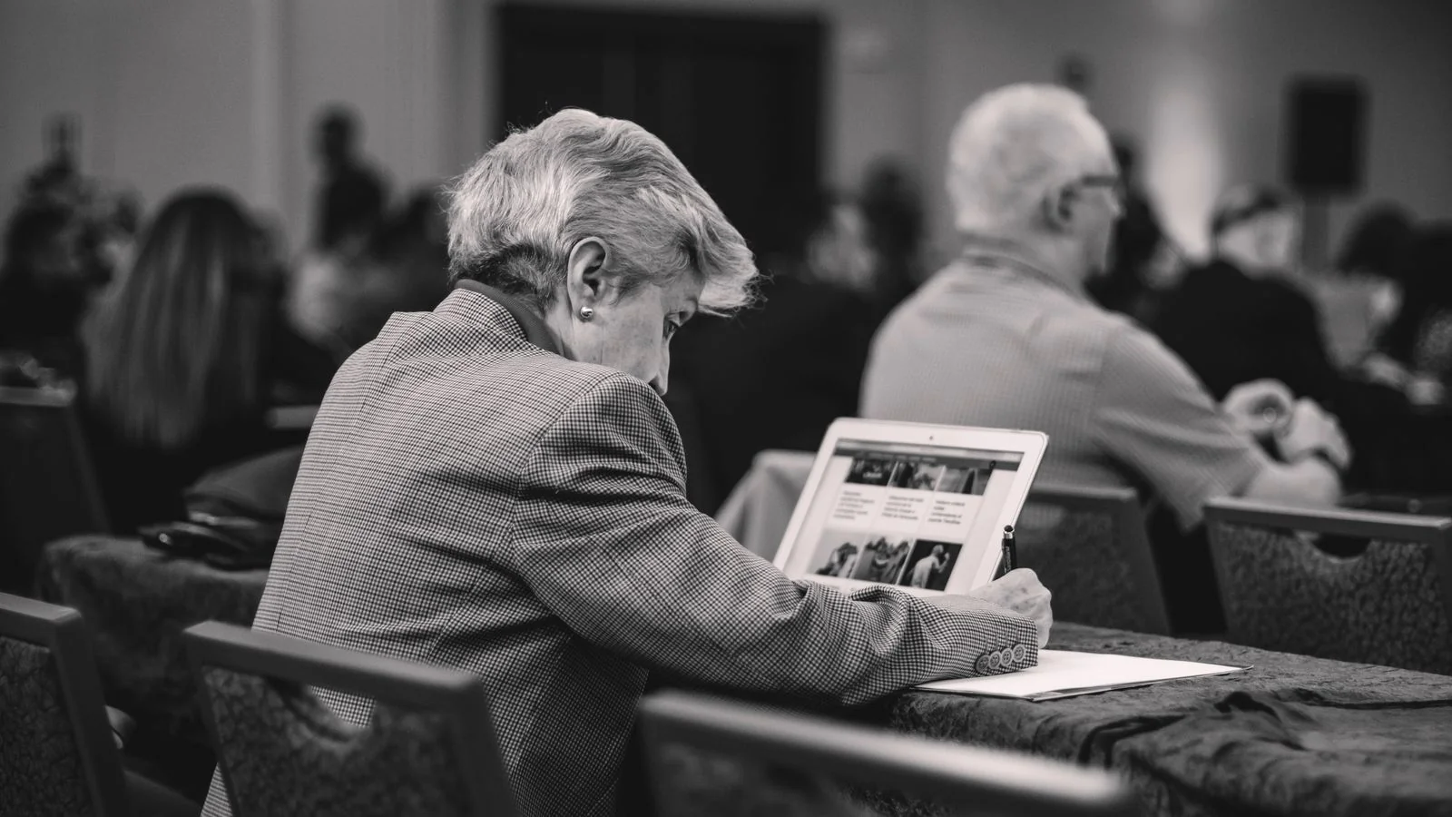 What Is a Press Release? (7 Parts Editors Read)